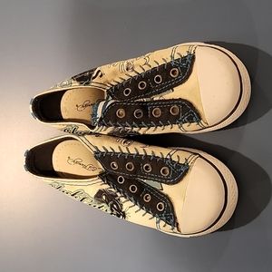 ED Hardy boys sneakers